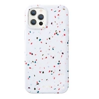 Etui UNIQ Coehl Terrazzo na iPhone 12 / 12 Pro 6,1" - białe